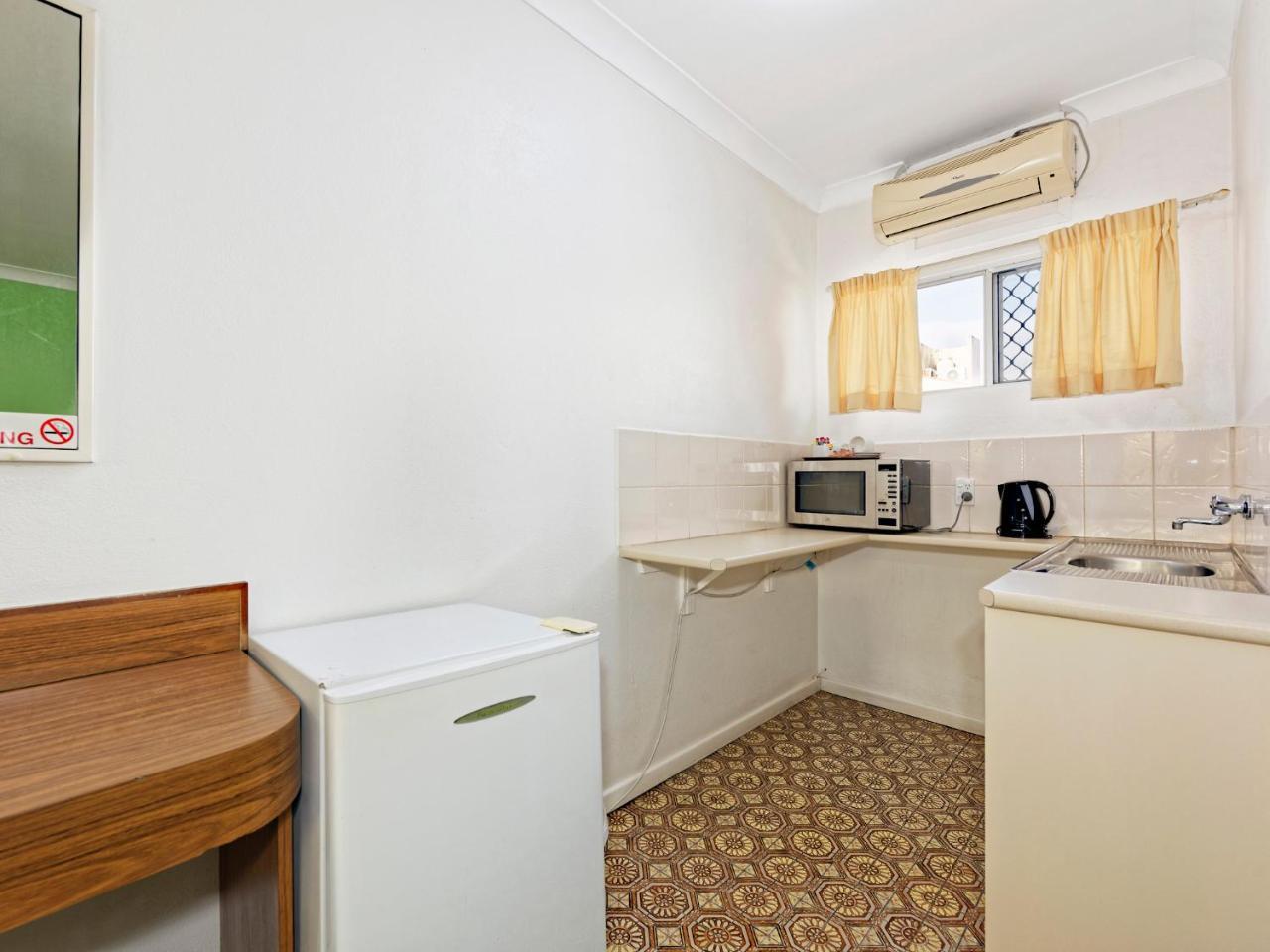Riviera Motel Bundaberg Exteriör bild